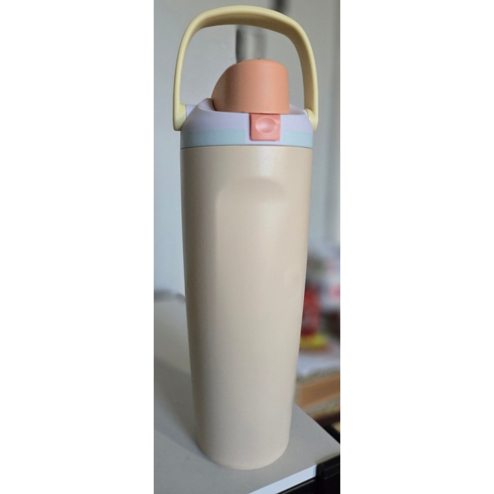 Owala FreeSip 30oz Insulated Stainless Steel Water Bottle Cream Pastel Spout